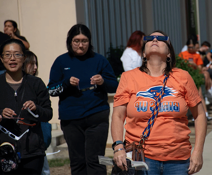 Students to enjoy up-close view of eclipse at <a href='http://rqzj.ngskmc-eis.net'>在线博彩</a> Main Campus
